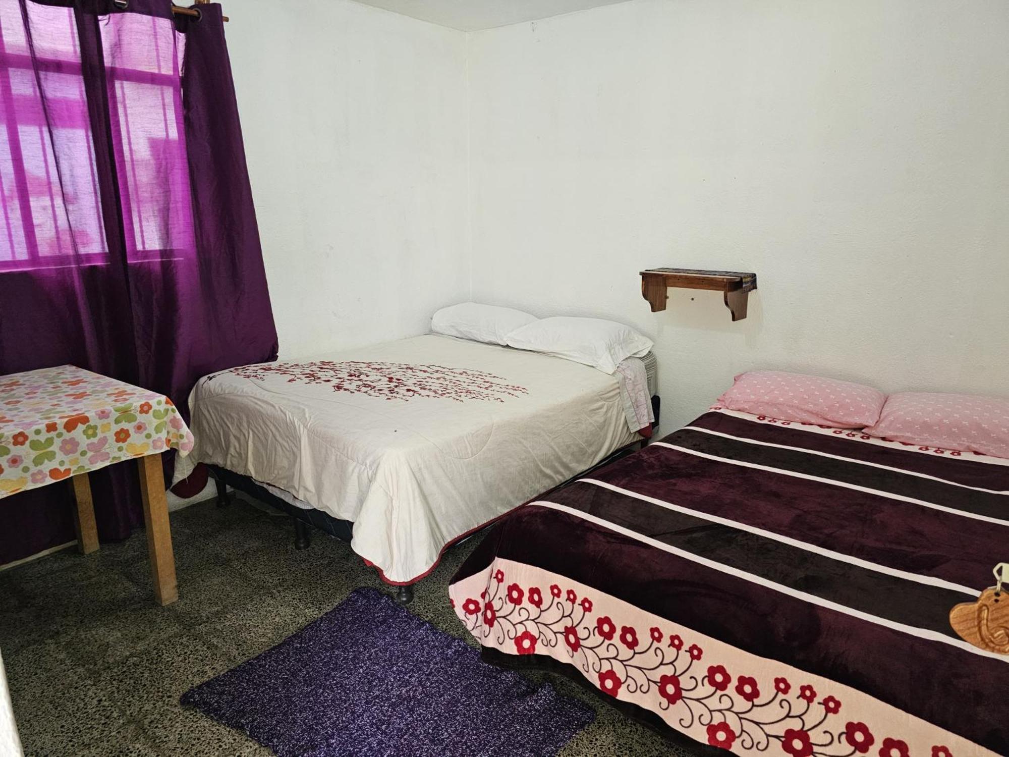 Hostal The Friends Panajachel Zewnętrze zdjęcie