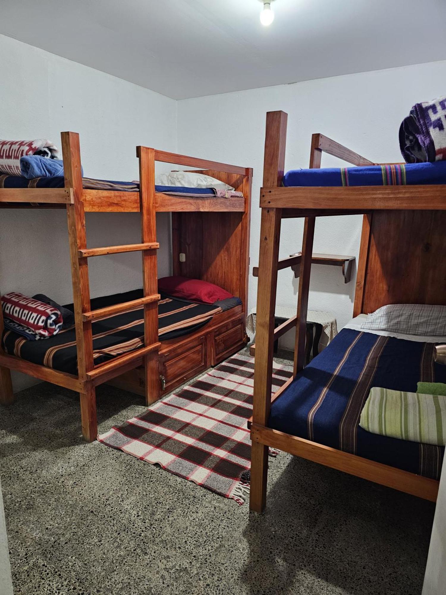 Hostal The Friends Panajachel Zewnętrze zdjęcie