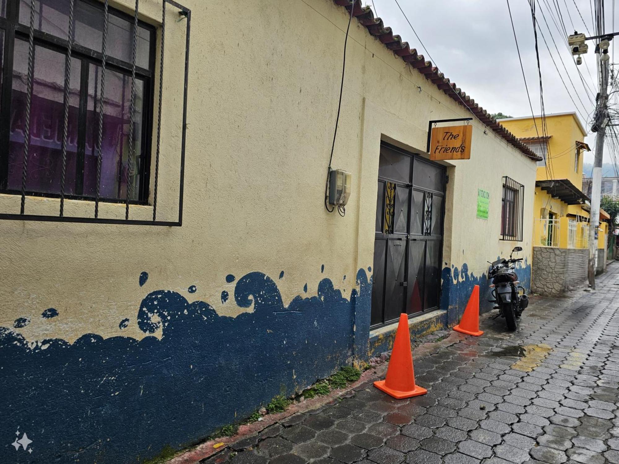 Hostal The Friends Panajachel Zewnętrze zdjęcie